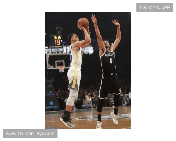 库里中路干拔入网，勇士稳稳压制对手