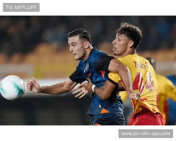 那不勒斯外线远射让球迷为之疯狂